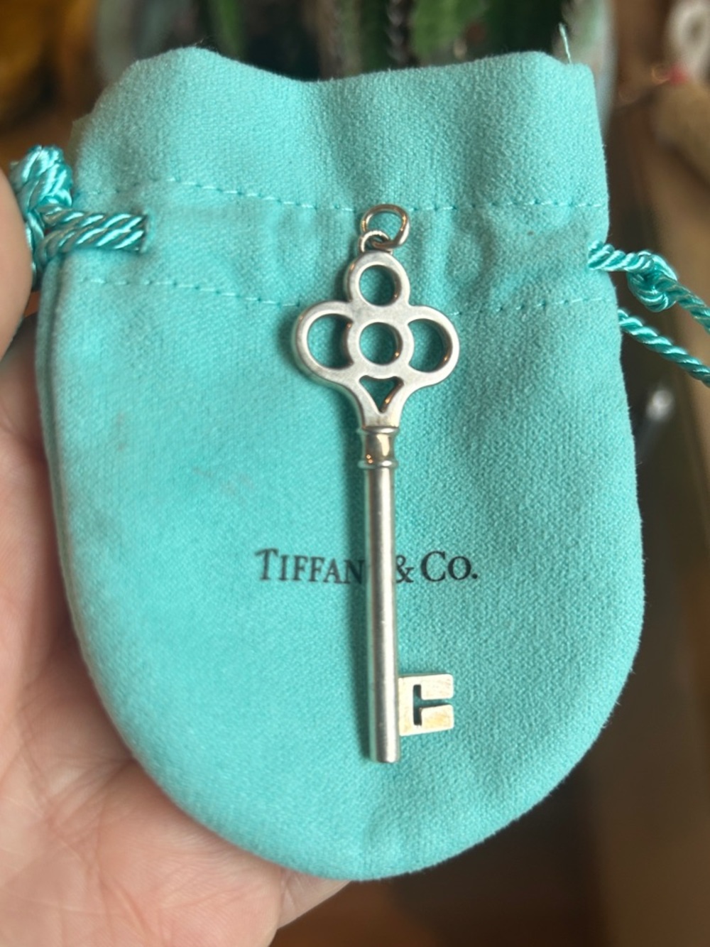 Tiffany & Co. Auth Large 925 Sterling Key Pendant w/ Pouch ✨9g✨EUC